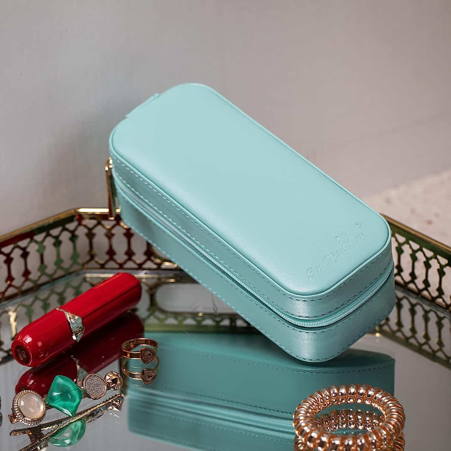 Mini Jewelry Travel Organizer – Ideal for Fashionable Women on the Go