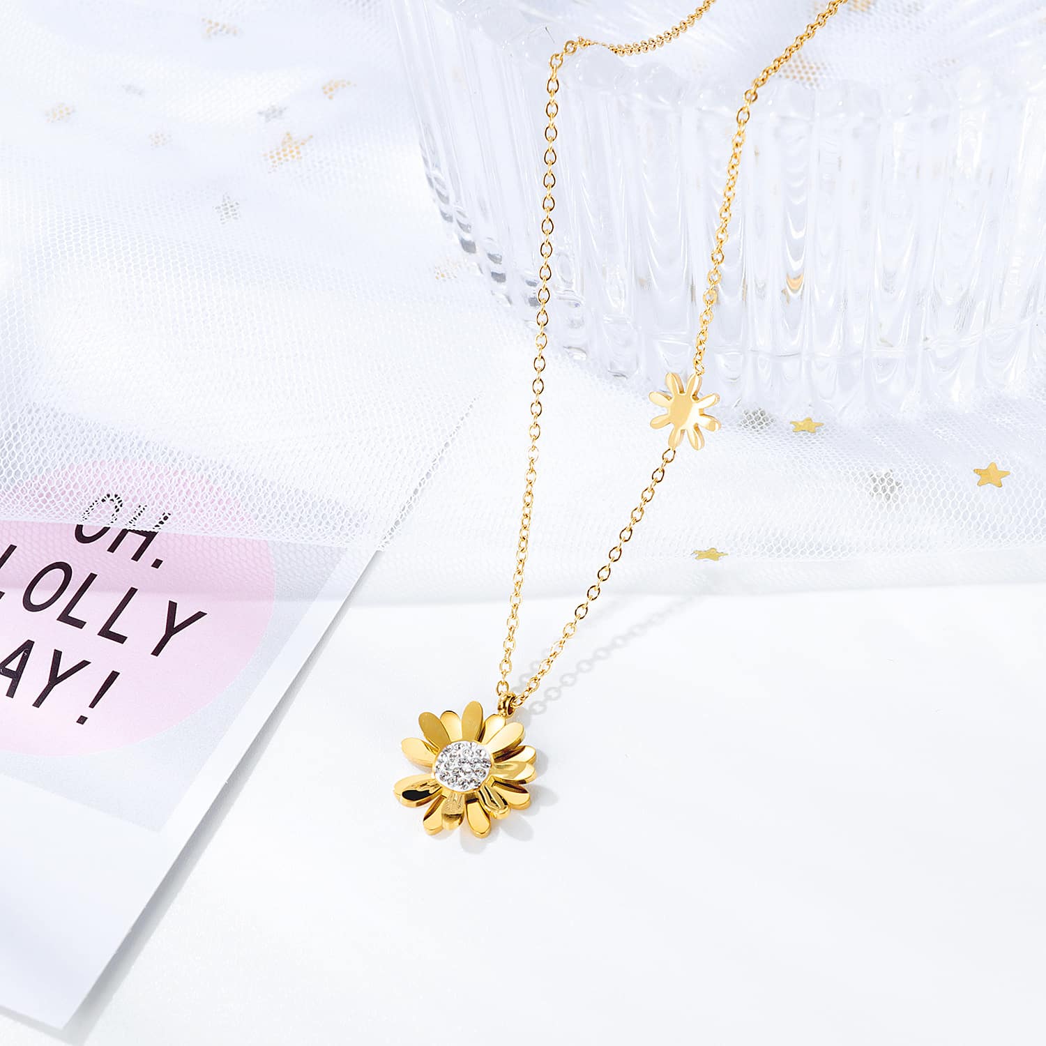 18K Gold Plated Stainless Steel Daisy Pendant Necklace