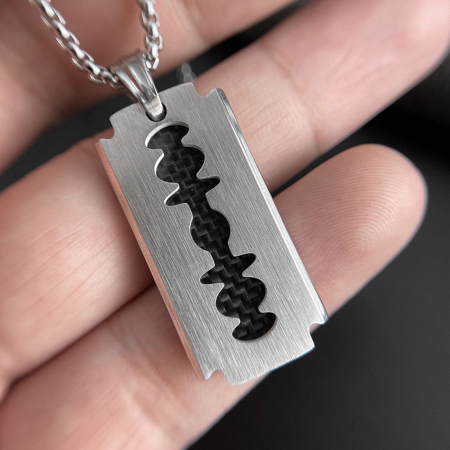 Wholesale Men’s Stainless Steel Razor Blade Pendant Jewelry Necklace