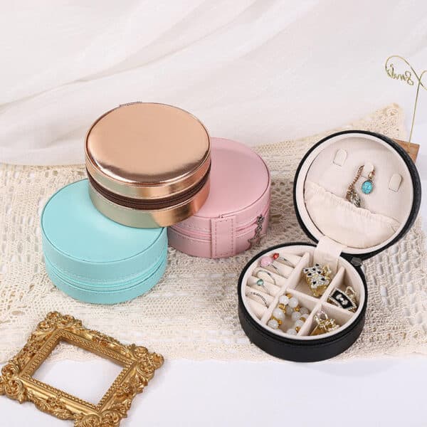 Travel mini jewelry storage case