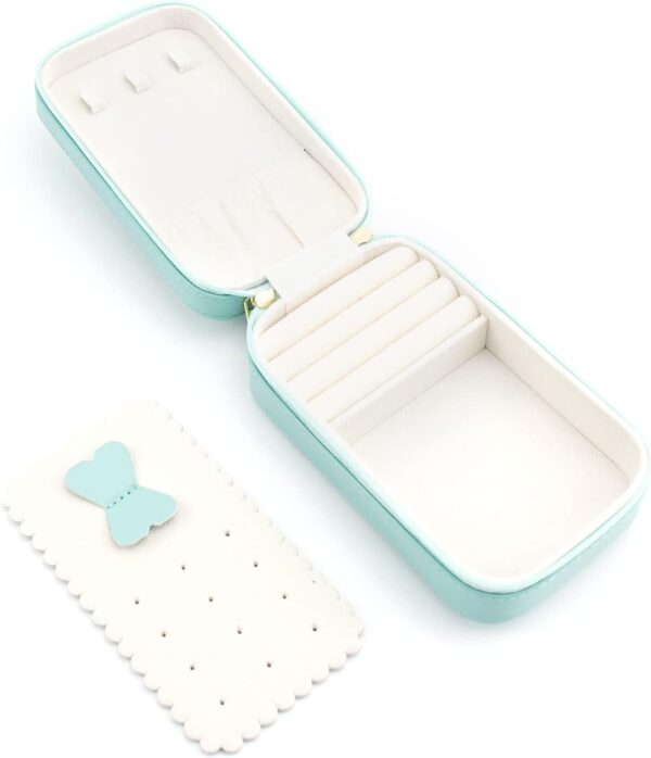 Mini Jewelry Travel Organizer - Ideal for Fashionable Women on the Go