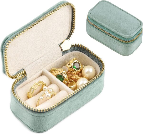 Mini Jewelry Travel Case - Portable and Elegant Organizer for Your Jewelry Collection - Image 6