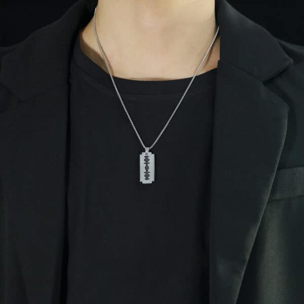 Wholesale Men's Stainless Steel Razor Blade Pendant Jewelry Necklace - Image 3