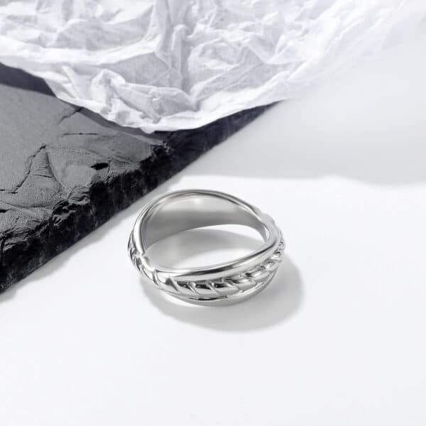 Minimalist Stainless Steel Jewelry Ring for Personalized Individuals - Image 3